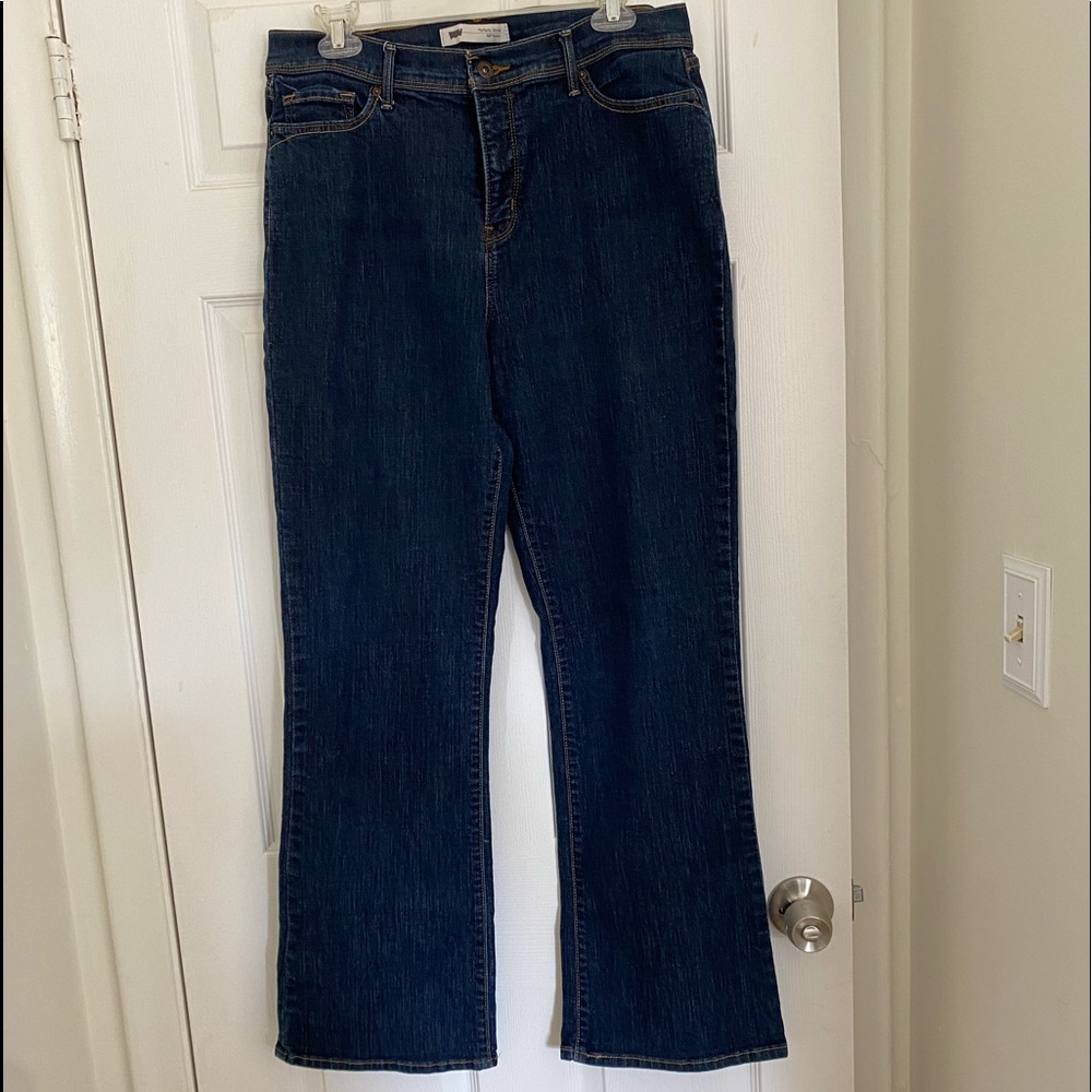 Levi’s Perfectly Slimming 512 Boot Cut Jeans Size 14